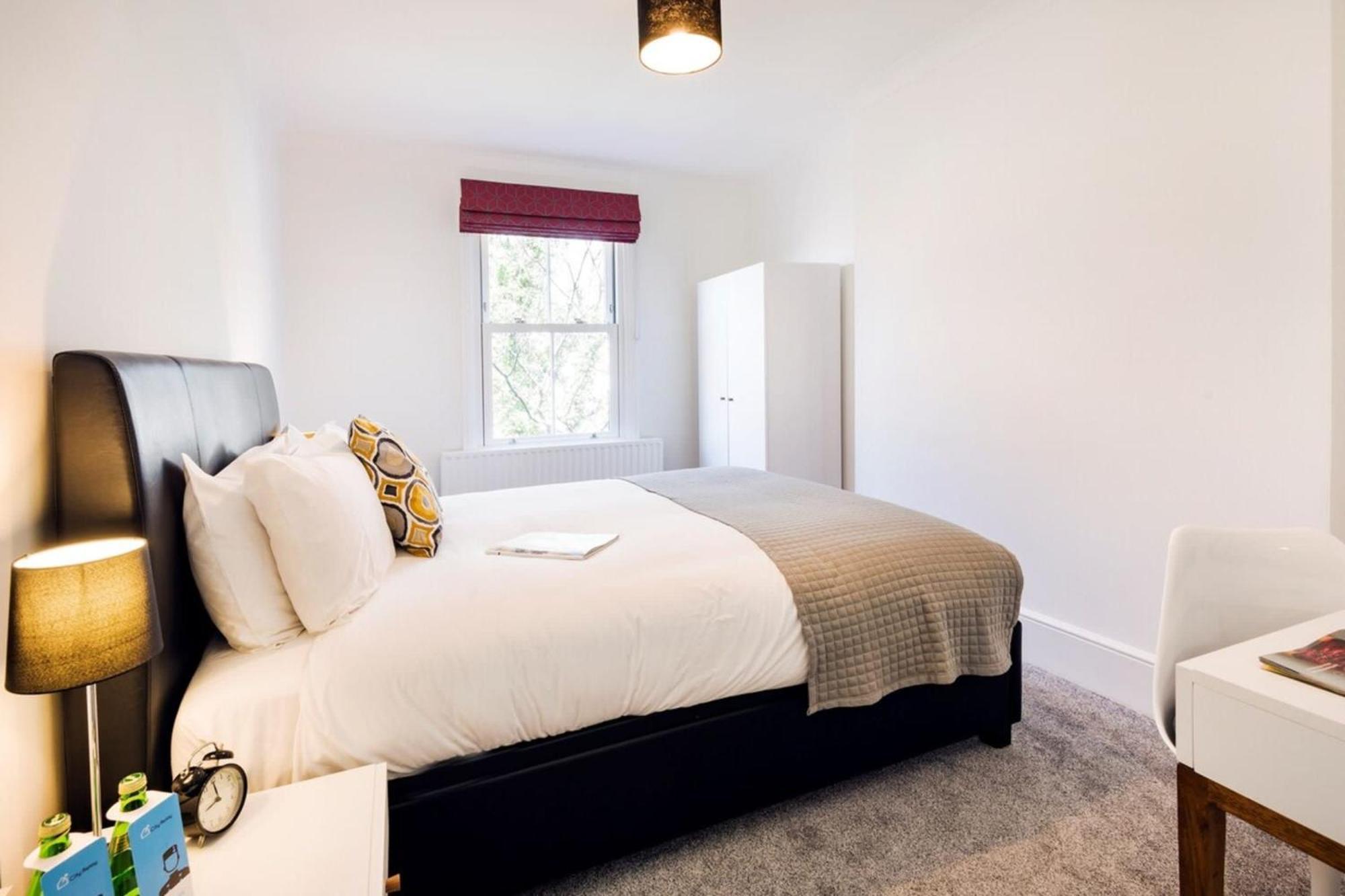 Апартаменти Bright And Modern Earls Court Gem Лондон Екстер'єр фото