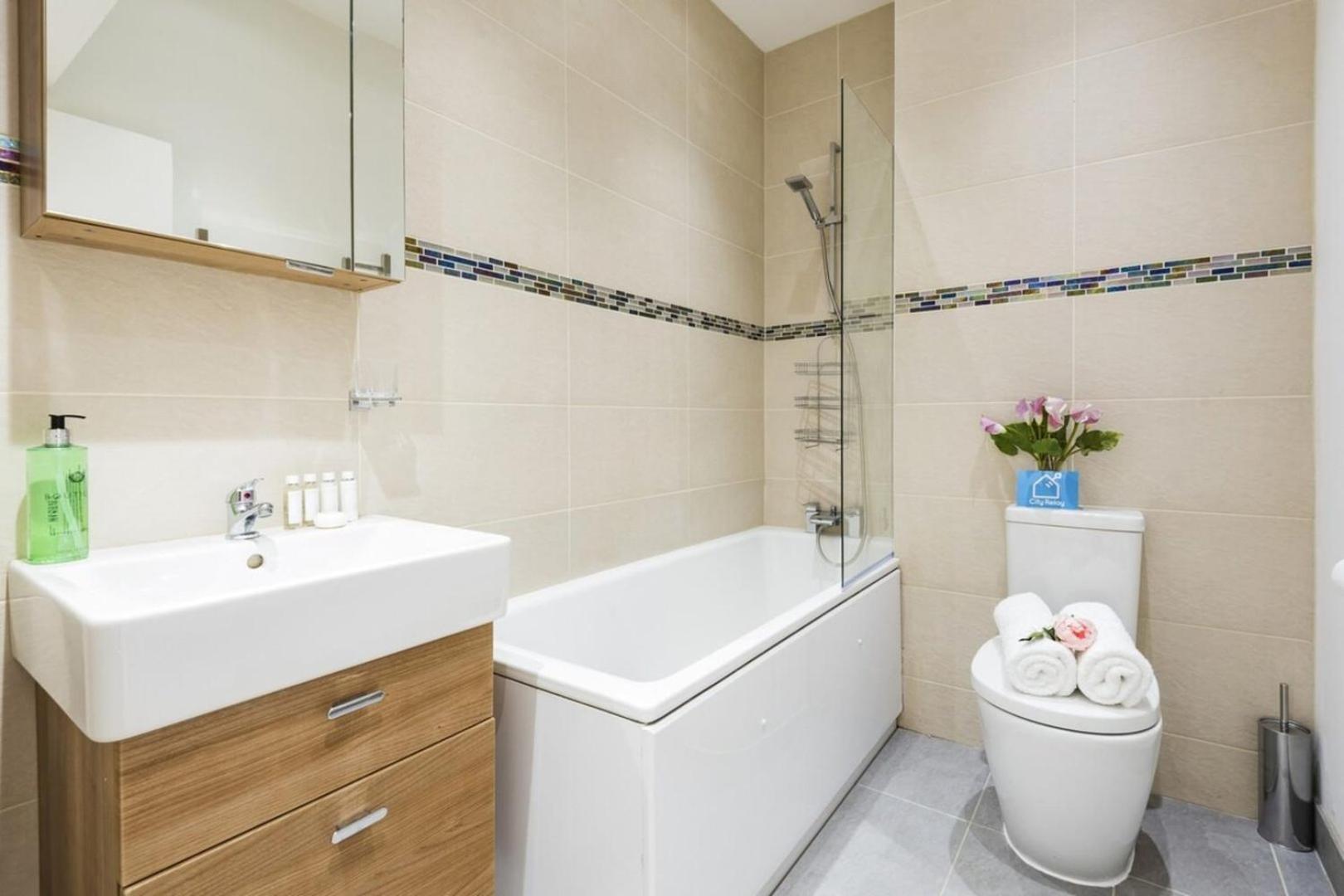 Апартаменти Bright And Modern Earls Court Gem Лондон Екстер'єр фото